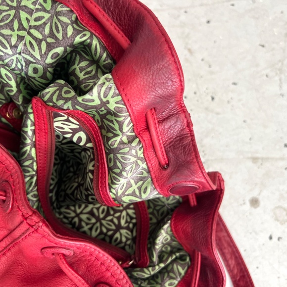 Slouchy Buttery Soft Genuine Leather Hobo Bucket Bag - Picture 7 of 11